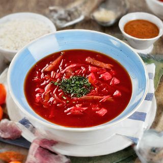 Борщ з м'ясом (400г)