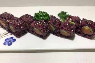 [Novità] Uramaki Black Salmon 
