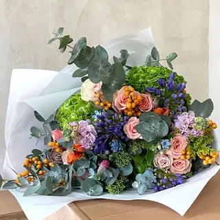 Ramo variado de estilo asilvestrado especial día de la madre en caja