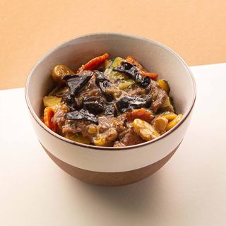 Ternera Con Salsa De Ostras Y Verdura