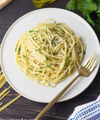 Espaguetti De Ajo Y Aceite