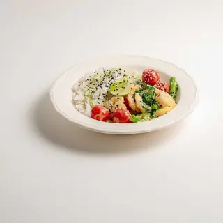 Shrimp with Garlic Sauce, Vegetables and Rice