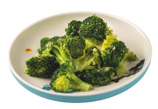 Брокколи в имбирно-чесночном соусе (180г)