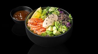 Поке з лососем