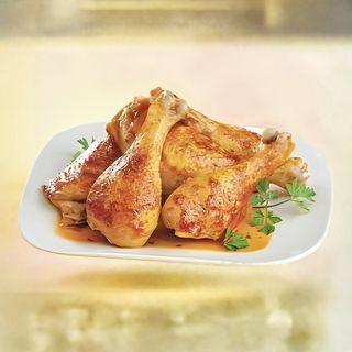 Pečen pileći batak u mangalu 1kg do 1.2kg + PRILOG POMFRIT