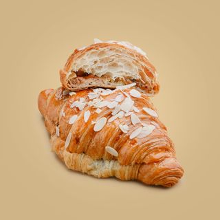 Круассан миндальный 