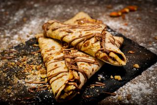 Палачинка с шоколад, банан и лешници (270г)