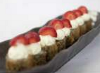 42/ Hosomaki strawberry 8 pezzi 