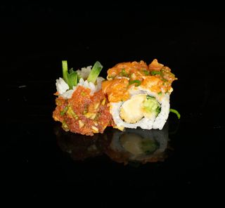 California roll tatar z tuńczyka z tatarem z łososiem 8szt