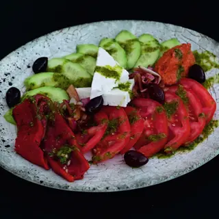 Селска салата (400г)