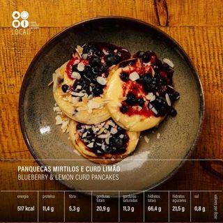 Panquecas de Mirtilos e Curd de Limão