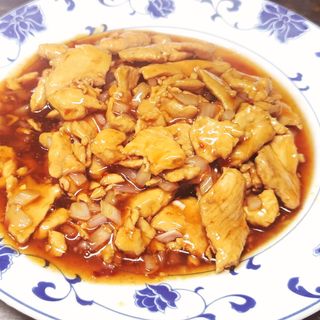 #89c.  Pollo Con Salsa Especial