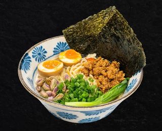 TANTANMEN PISTACJOWY RAMEN