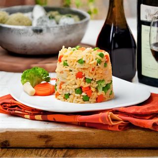 ბრინჯი ბოსტნეულით