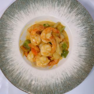 45. Gambas Con Salsa De Curry