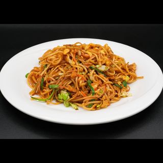 Spaghetti saltati ai fruitti i mare（海鲜炒面)