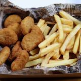 Nuggets De Pollo Con Patatas Fritas