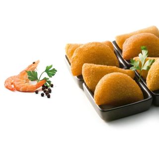 Mini Rissóis Camarão