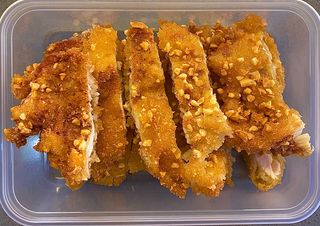 GALINHA PANADO COM AMENDOAS