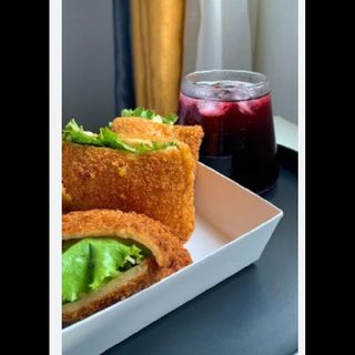 Chicken sandwich with zobopine