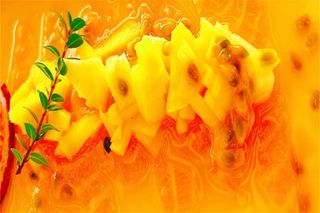 S12. Carpaccio salmone al mango