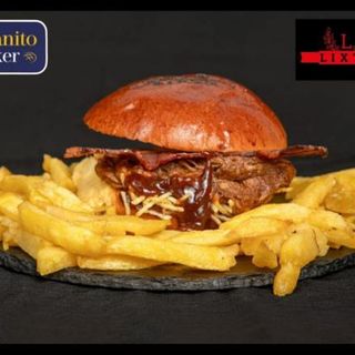 Hamburguesa Pulled Pork y PATATAS