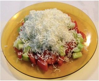 25. Шопска салата 	(250г)