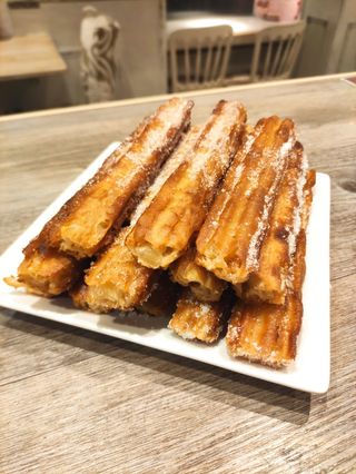12 Churros