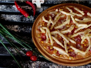 Піца з фрі та Сирним соусом (27см)