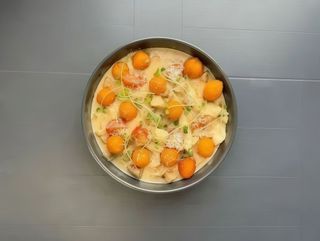 Бефстрогонів з картопляними кульками (480g)