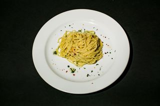 Spaghete Pomodoro e Basilico