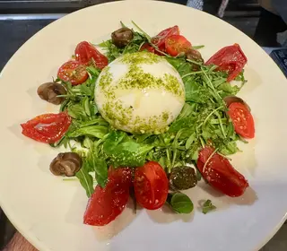 Ensalada De Burrata
