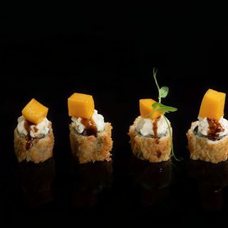 279. Hosomaki mango fritto - 8 pezzi