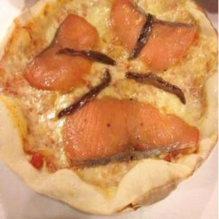 Pizza Salmón E Gamberi (33 Cm.)