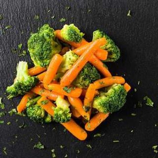 Baby morcovi cu broccoli Q