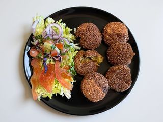 Menù piatto falafel