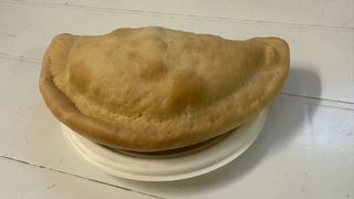 Calzone al Pomodoro, Formaggio, Prosciutto, Funghi e Wurstel