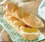 Bocadillo de calamares con alioli