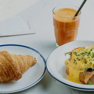 საუზმის შეთავაზება