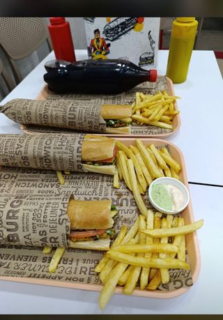 3 sandwichs au choix + Boisson 1L