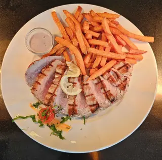Bife de Atum com Batata Doce