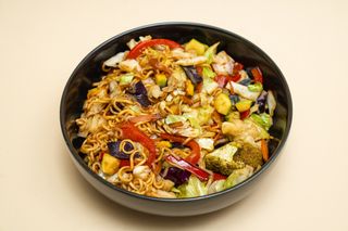 Nudle sa povrćem i jajima