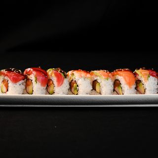 06.- Rolls De Tonyina, Salmó, Gamba, Cranc I Alvocat (8 Uds.)