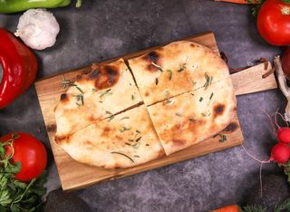 Фокача с масло и розмарин