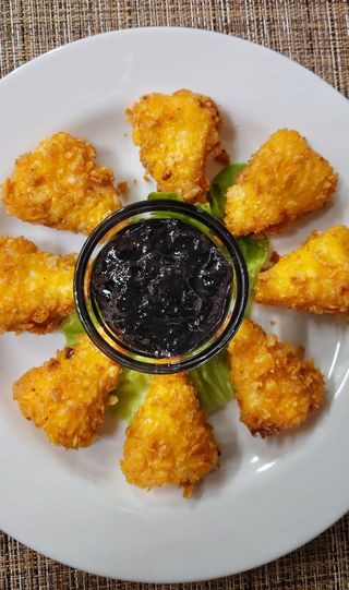 Топени сиренца с корнфлейкс и сладко (200г)