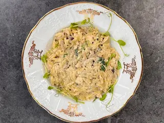 Паста орзо з куркою та грибами (295г)