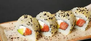 philadelfia salmon y aguacate