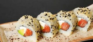 philadelfia salmon y aguacate