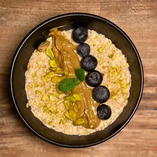 Owsianka pistacjowa 