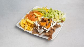 Kebab na talerzu
